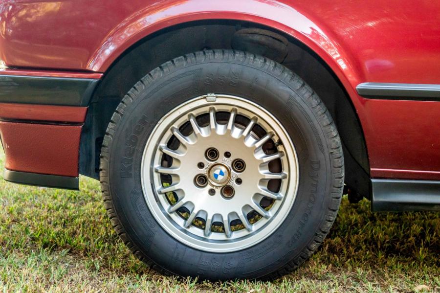 Колеса BMW 324td Touring (E30) 1991 года  (NA) (фото 49 из 94)